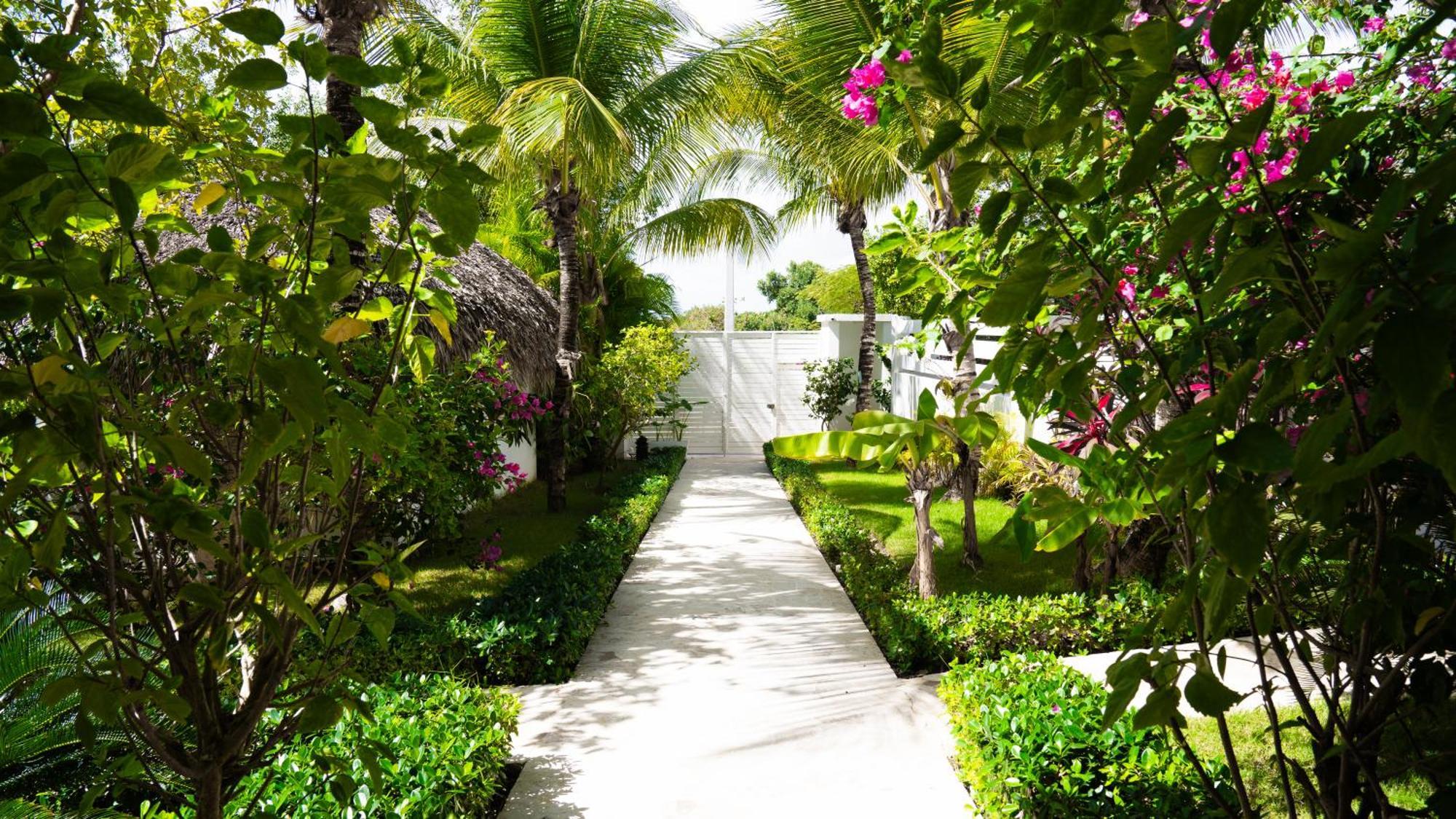 Boutique Hotel Las Flores Punta Cana Exterior photo